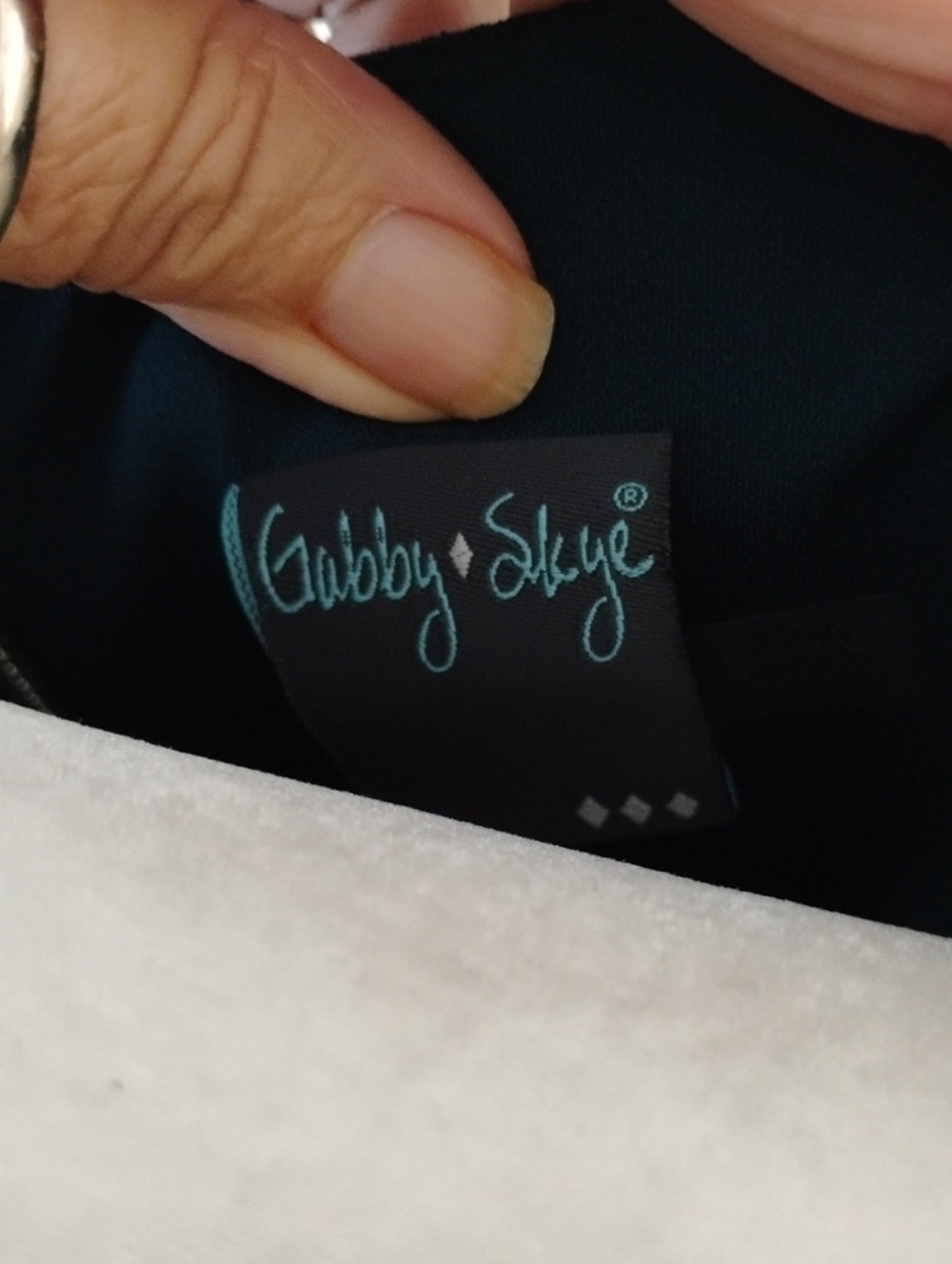 City Chic & Gabby Skye Dresses - Picture 8 of 8